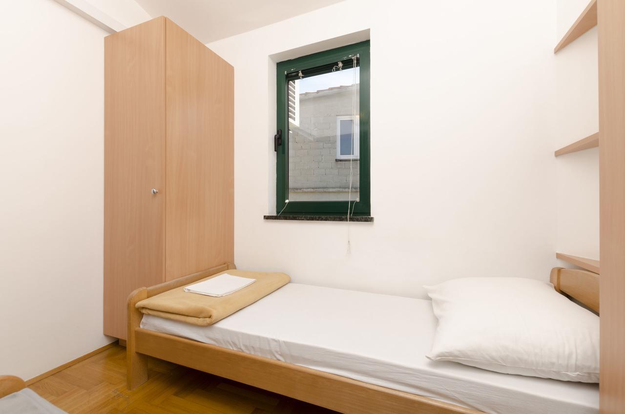 Apartments Mirko Primošten Eksteriør bilde